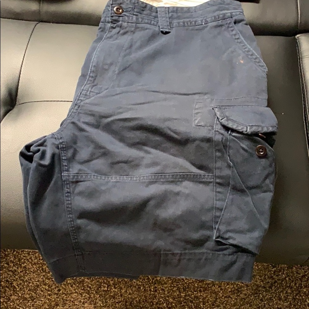 Men’s cargo shorts